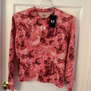NWT Under Armour loose fit long sleeve top